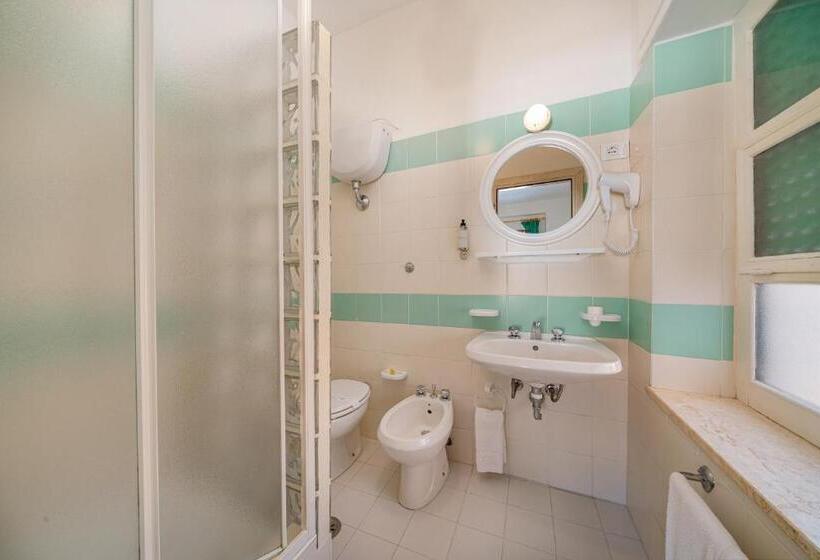 اتاق استاندارد, Marinaro