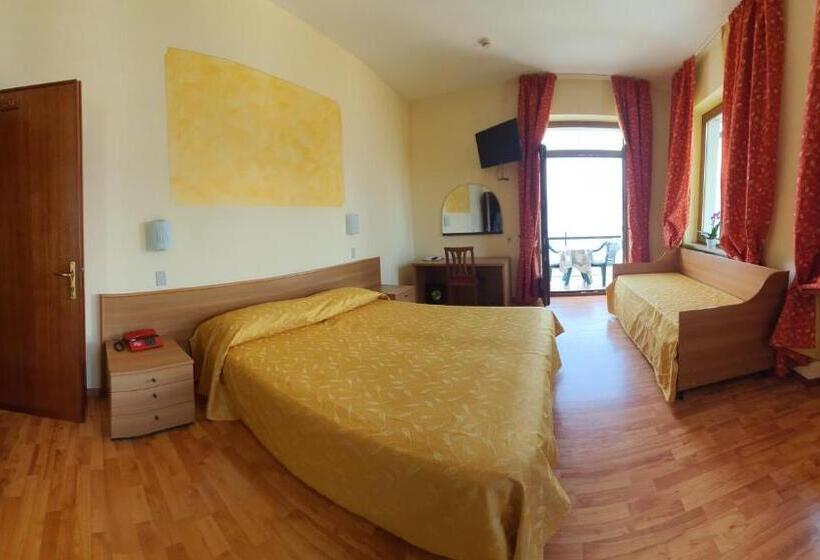 스탠다드 룸 호수 전망, Merano