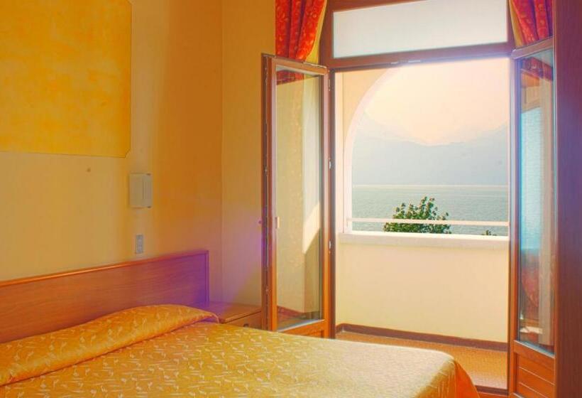 스탠다드 룸 호수 전망, Merano