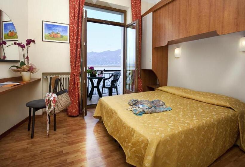스탠다드 룸 호수 전망, Merano