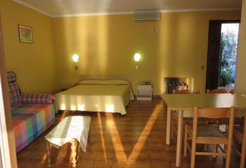 Standard studio with lake view, Merano