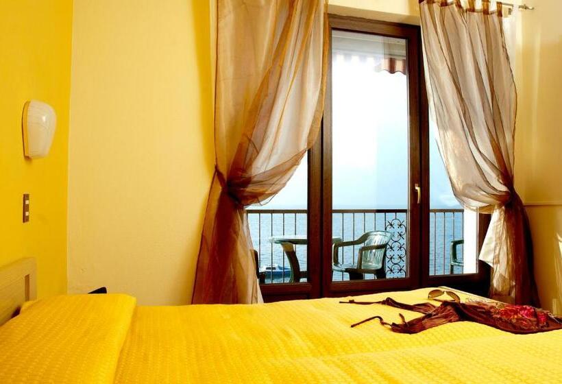 1 Bedroom Apartment Lake View, Merano