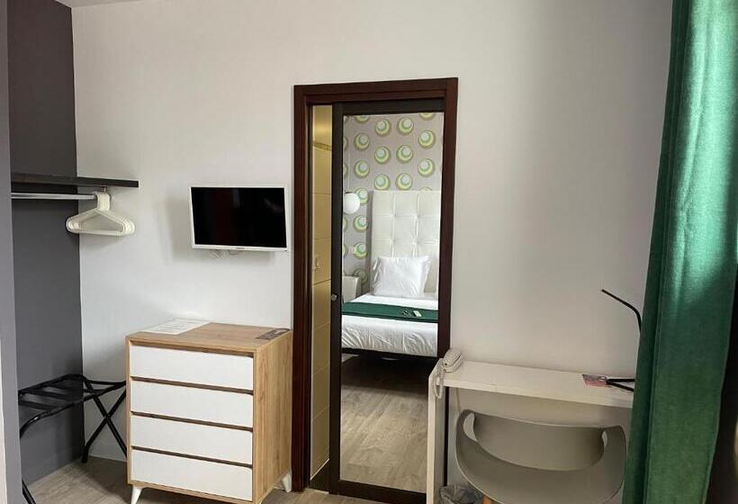 غرفة كومفورت, Mirano