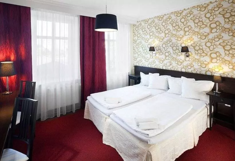 استودیوی لوکس, Pytloun Wellness Travel