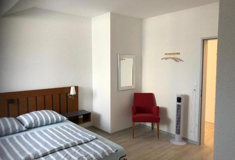 Номер Стандарт, Restaurant Passage