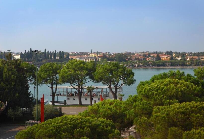 스탠다드 룸 호수 전망, Ristorante Al Fiore