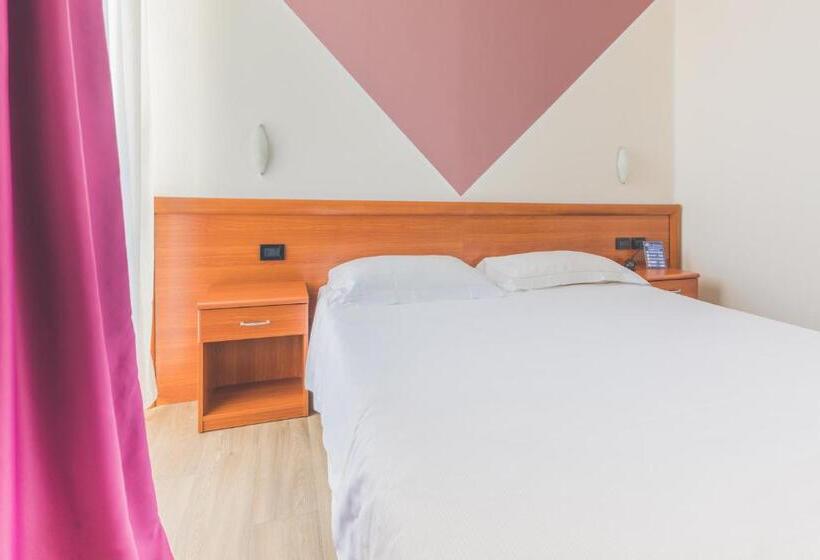 이코노미 룸, Ristorante Al Fiore