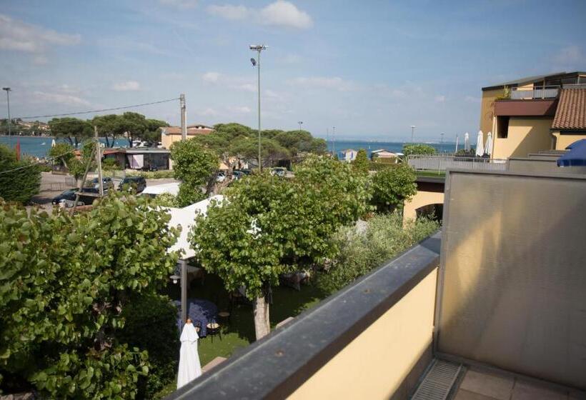 스탠다드 발코니 룸, Ristorante Al Fiore