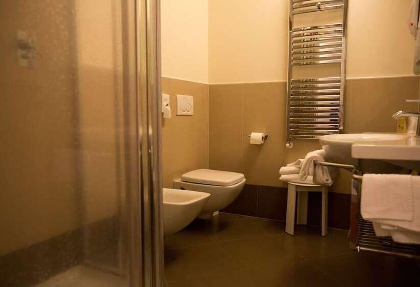 스탠다드 트리플 룸, Ristorante Al Fiore