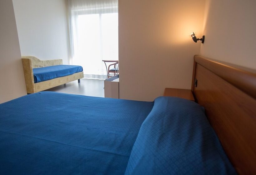 스탠다드 트리플 룸, Ristorante Al Fiore