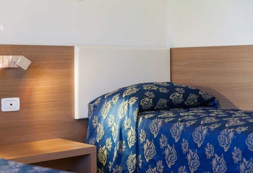 스탠다드 트리플 룸, Ristorante Al Fiore