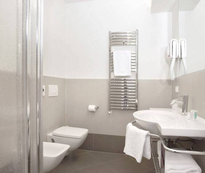 스탠다드 룸 호수 전망, Ristorante Al Fiore