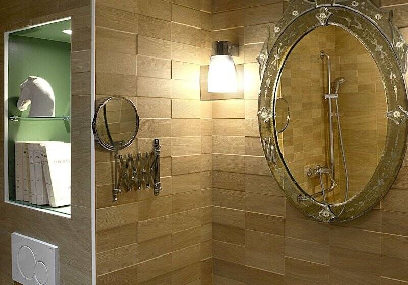 Номер Стандарт, Hôtel Saint Pierre Boutique Hôtel