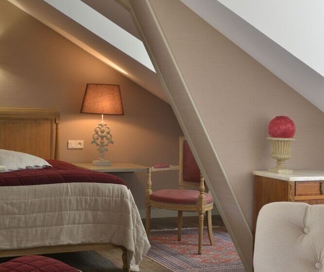 Полулюкс, Hôtel Saint Pierre Boutique Hôtel