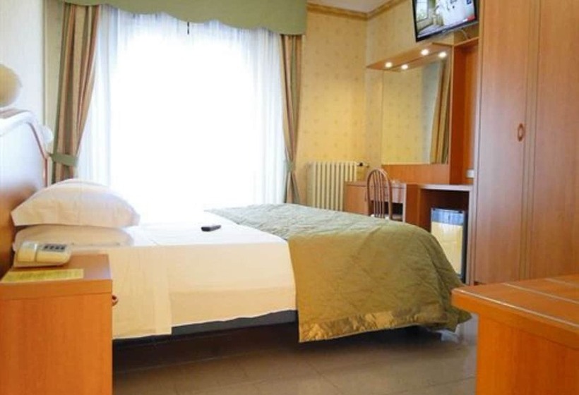 标准单人间, Sole   Limone