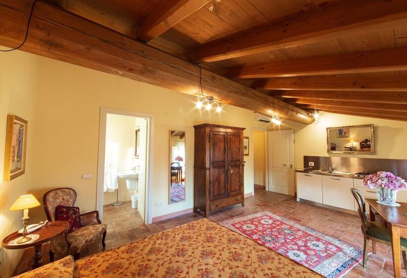 سوییت جونیور, Tenuta Delo Relais