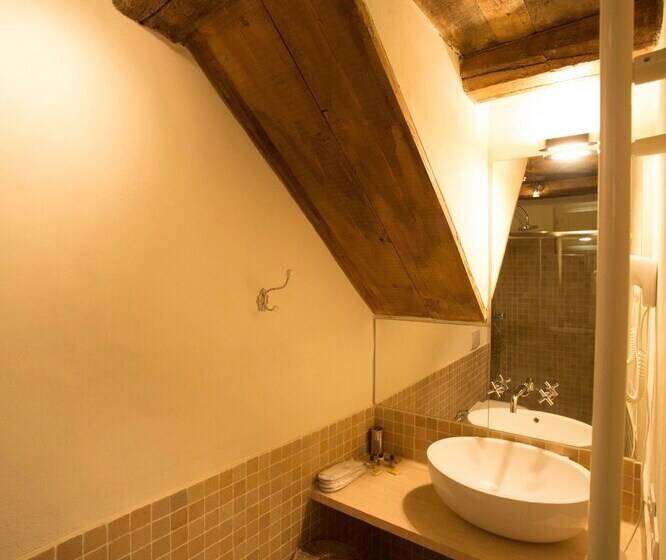 スタンダードルーム, Tenuta Santo Pietro