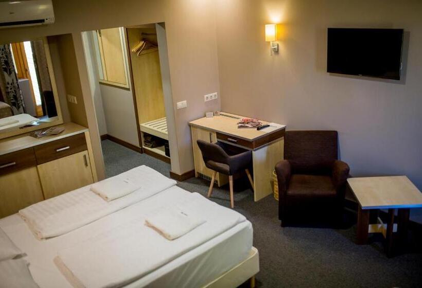 Номер бизнес-класса, Vineyard Inn   Szőlőskert