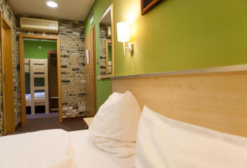 家庭间, Vineyard Inn Szőlőskert