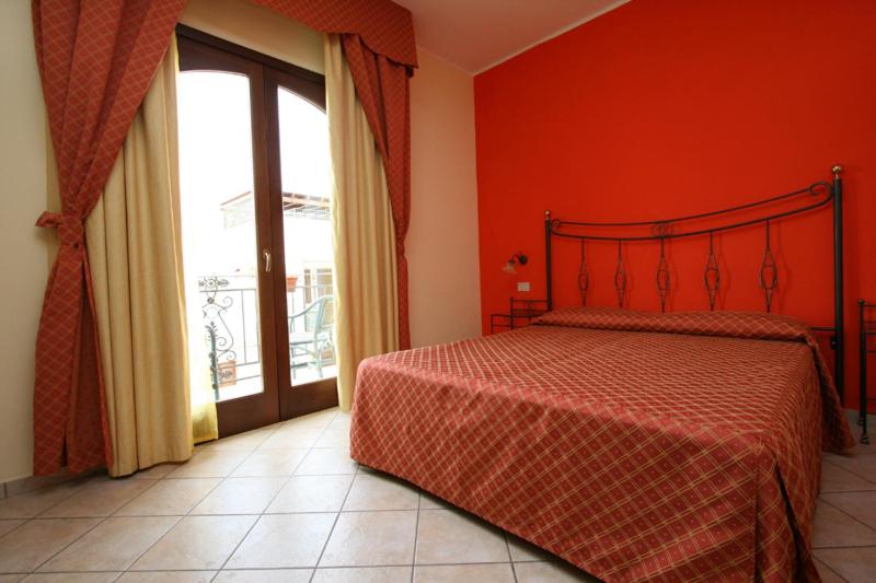 Номер Стандарт, Zingaro