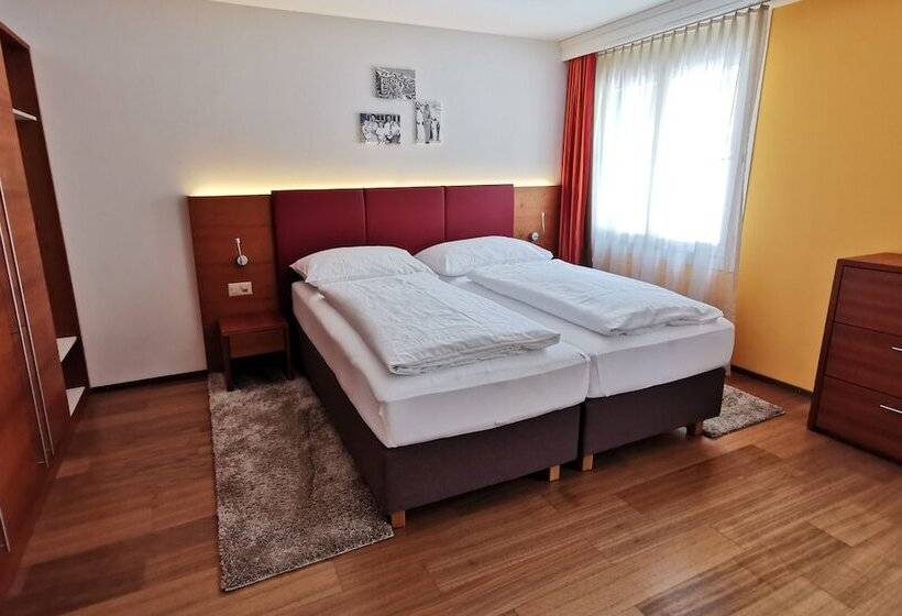 高级园景房, Parkhotel Schoenegg