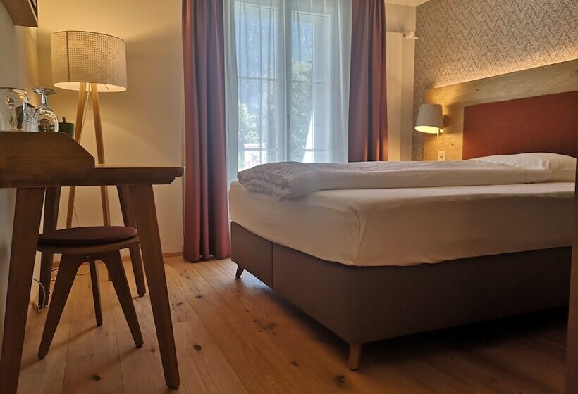 豪华单人间, Parkhotel Schoenegg