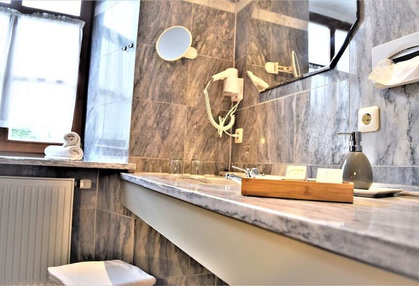 스탠다드 룸, Zum Bräu