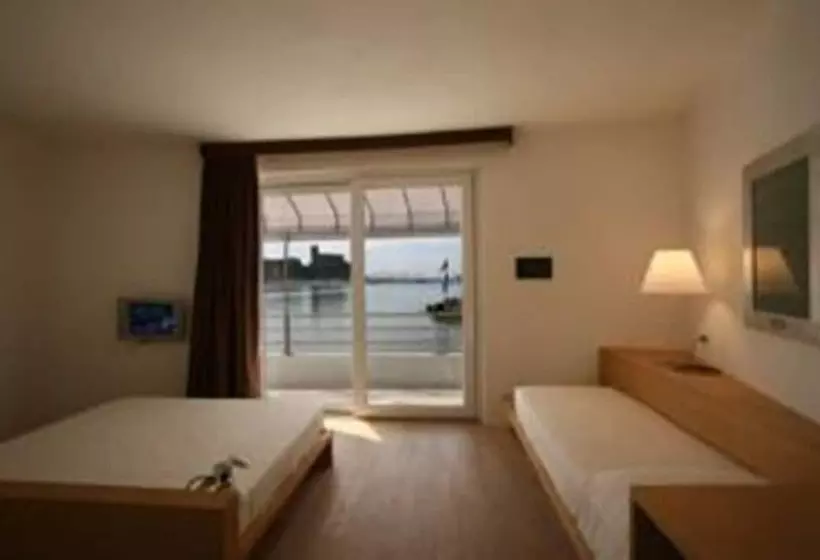 اتاق استاندارد با چشمانداز دریا, Piccolo Hotel Del Lido