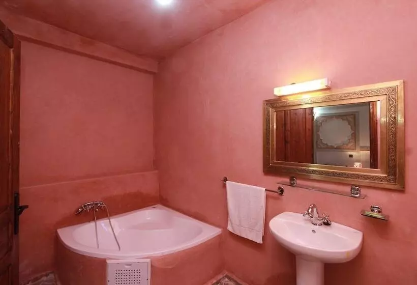 اتاق استاندارد, Riad Oussagou