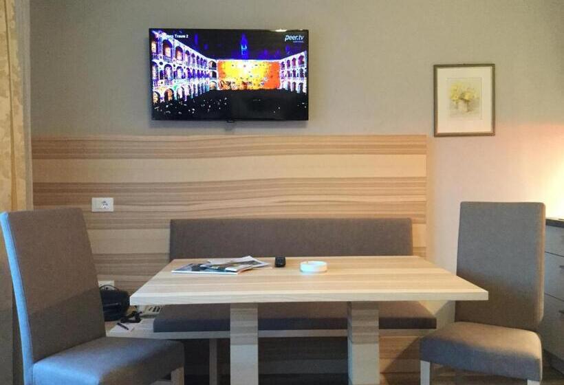 침실 1개 발코니 아파트, Ruster Resort