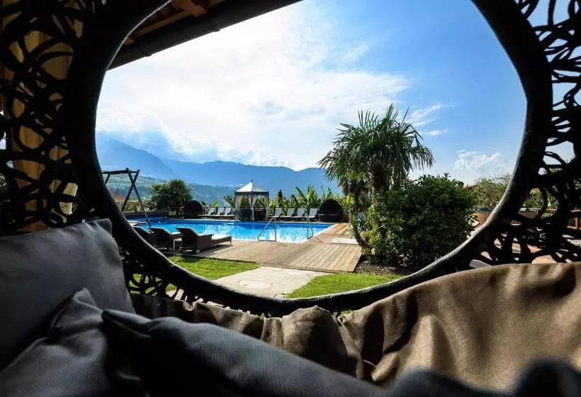 Single Deluxe Room, Ruster Resort