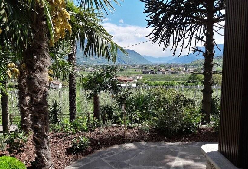 스위트, Ruster Resort