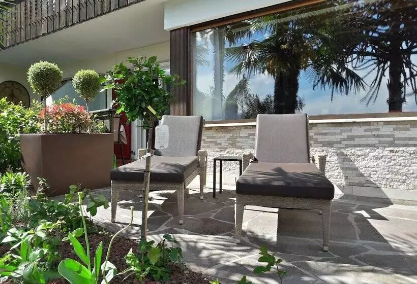 Suite, Ruster Resort