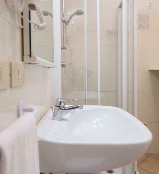 标准间, Villa Maria