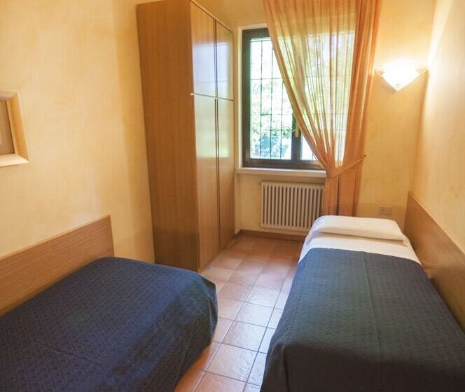 Standardzimmer mit Gartenblick, Villa Maria