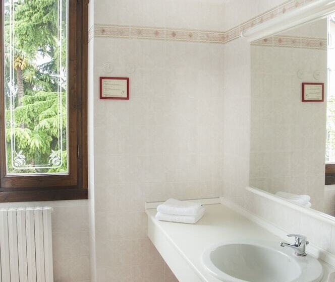 标准房带园景, Villa Maria