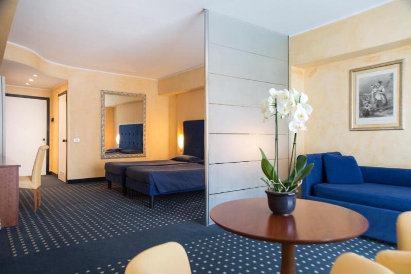 标准三人间, Villa Maria