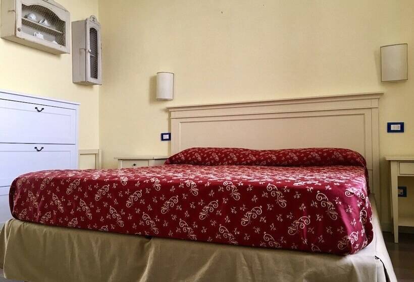 レイクビュースタンダードルーム, Villa Romantica