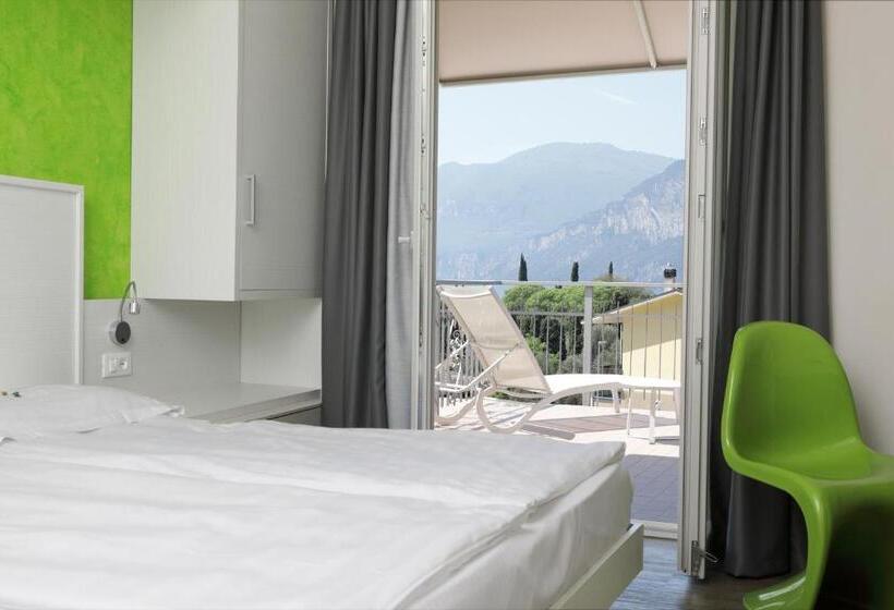 اتاق استاندارد با تراس, Eco Hotel Benacus