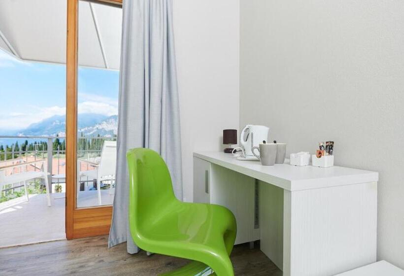 اتاق سوپریور با بالکن, Eco Hotel Benacus