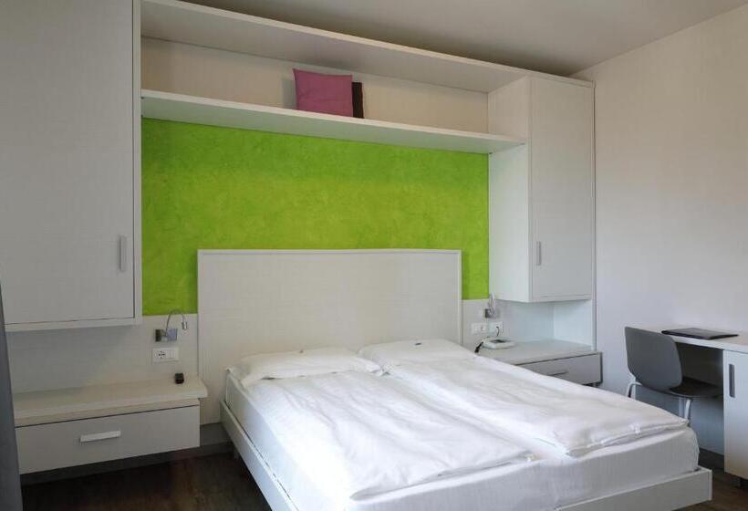 اتاق عادی, Eco Hotel Benacus