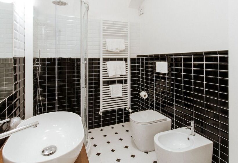 4인용 스탠다드 룸, Aganoor