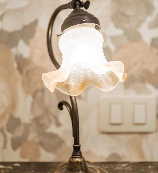 스탠다드 싱글 룸, Aganoor