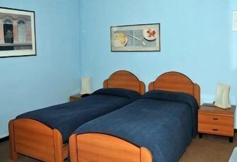 اتاق استاندارد با سرویس بهداشتی مشترک, Alla Fiera