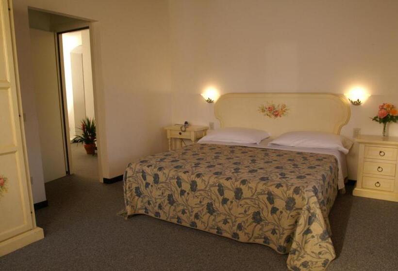 חדר סטנדרט לשלושה, Calzaiolo