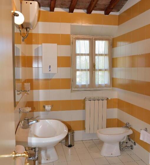 חדר סטנדרט לשלושה, Calzaiolo