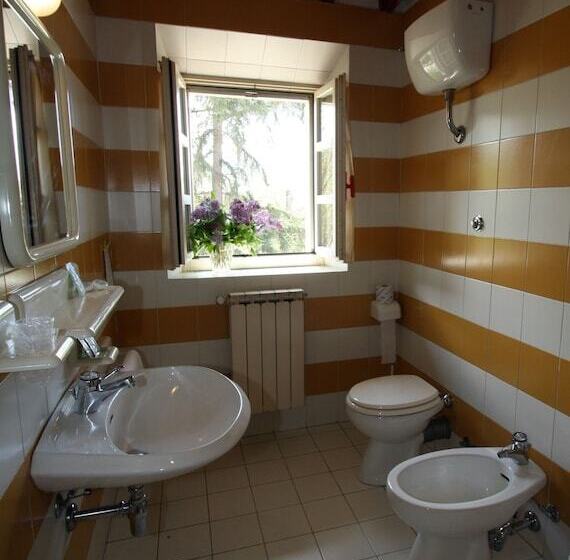 חדר סטנדרט לשלושה, Calzaiolo