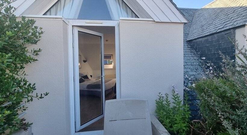 اتاق سوپریور با چشمانداز شهر, De L Europe