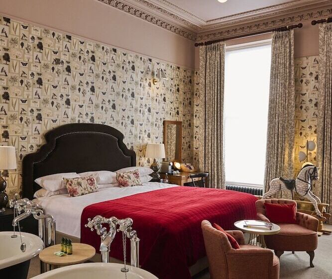 جناح, Du Vin Cheltenham