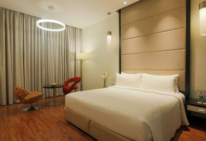 غرفة ديلوكس, E